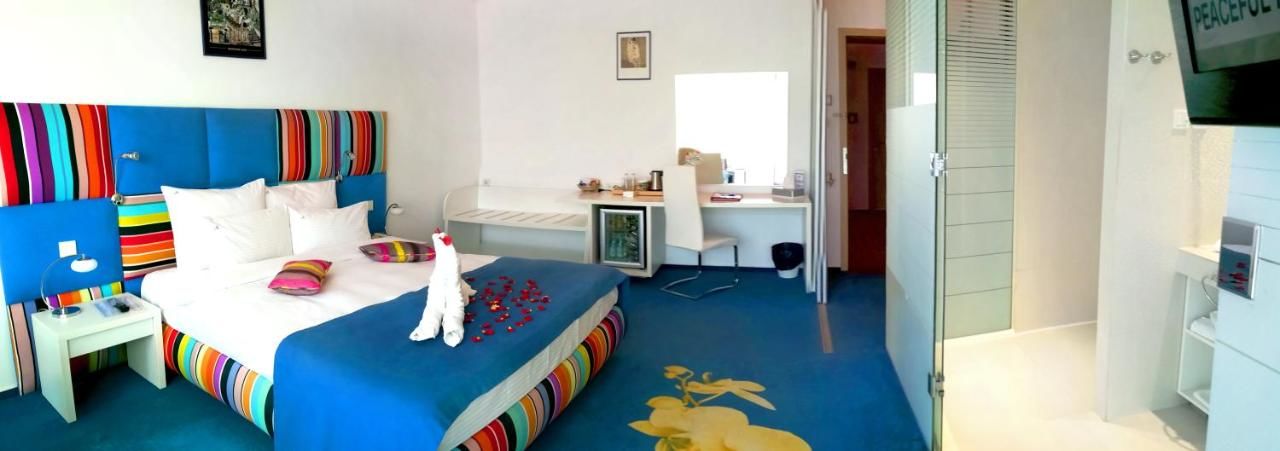 Отель Marshal Garden Hotel Бухарест-9